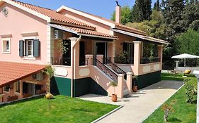 Villa Leo Junior